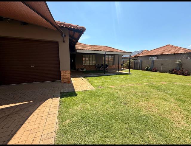 3 BEDROOM HOUSE FOR SALE IN WATERKLOOF EAST